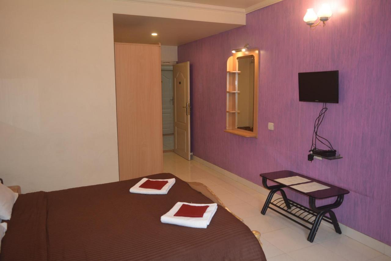 Hotel Poonam Dış mekan fotoğraf